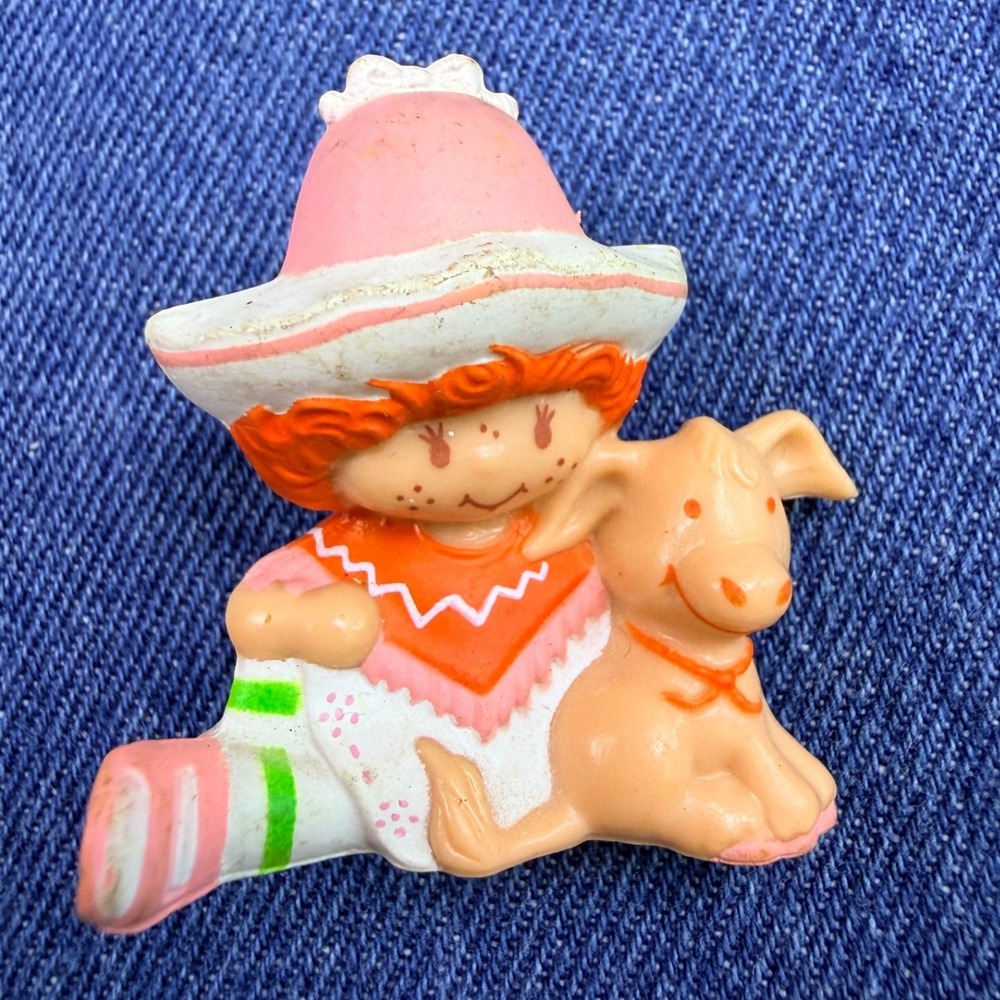 Vintage 1983 Strawberry Shortcake Cafe Ole and Burrito AGC 80s figurine - Picture 4 of 4